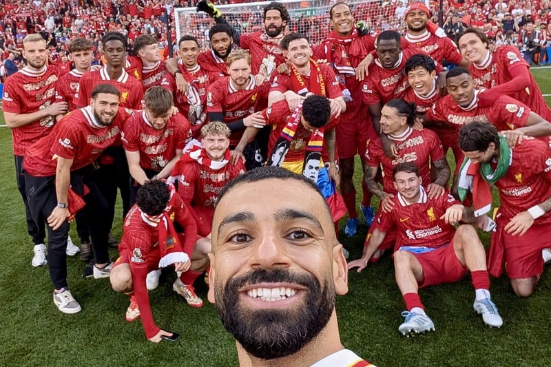 ليفربول يتوج بلقب الدوري الإنجليزي