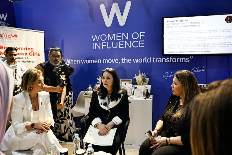 مغربيات يدافعن عن الاستفادة من الكفاءات النسائية في أوراش الرقمنة