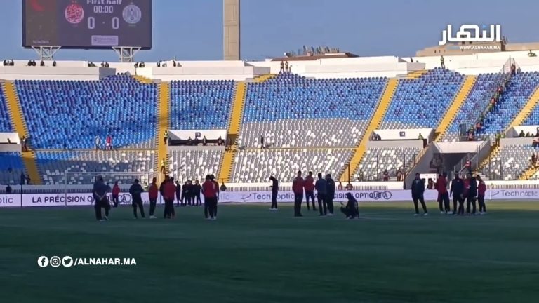 هذه أجواء "دونور" قبل نصف ساعة على بداية الديربي البيضاوي هذه أجواء "دونور" قبل نصف ساعة على بداية الديربي البيضاوي