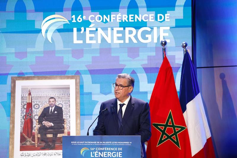 أخنوش يشيد بالتحول الطاقي المغربي أخنوش يشيد بالتحول الطاقي المغربي