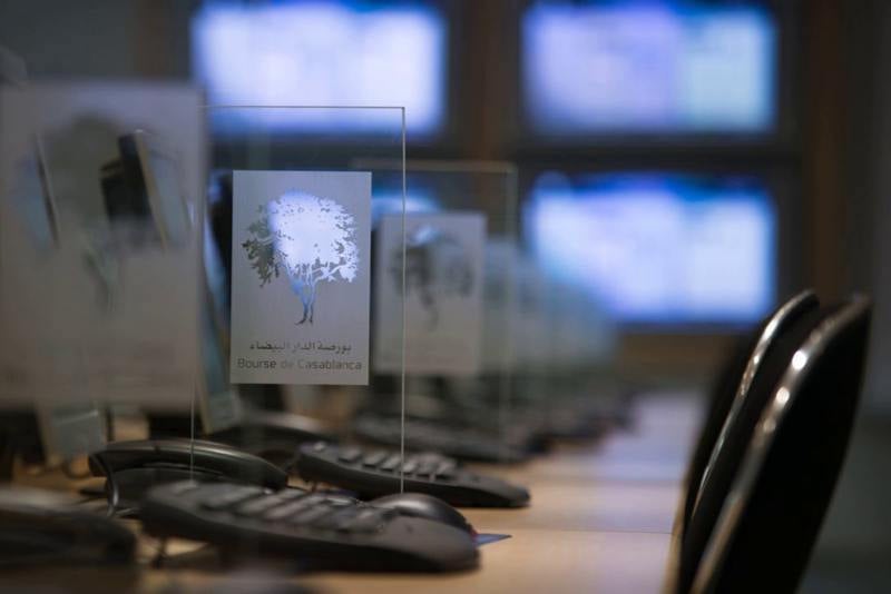 "الأخضر" يفتتح تداولات بورصة البيضاء "الأخضر" يفتتح تداولات بورصة البيضاء