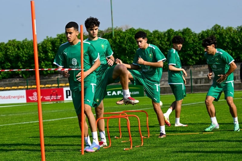 تحضيرات "الأشبال" للقاء كوت ديفوار تحضيرات "الأشبال" للقاء كوت ديفوار