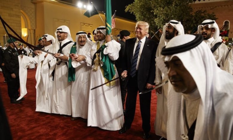 ترامب يزور السعودية وقطر والإمارات ترامب يزور السعودية وقطر والإمارات