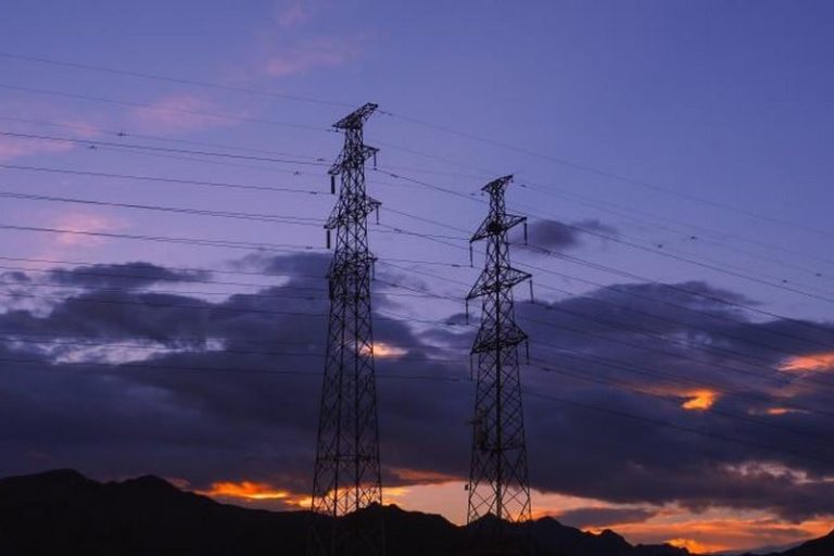 عودة الكهرباء بنسبة 99 % في إسبانيا