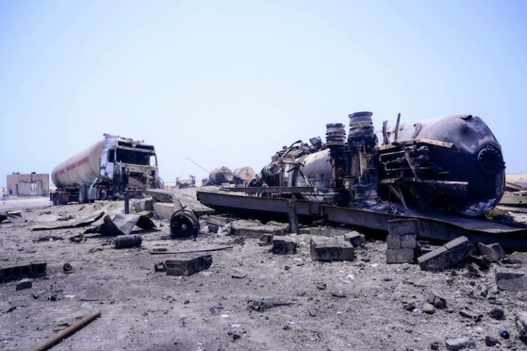 قتيلان و11 جريحًا في قصف صنعاء