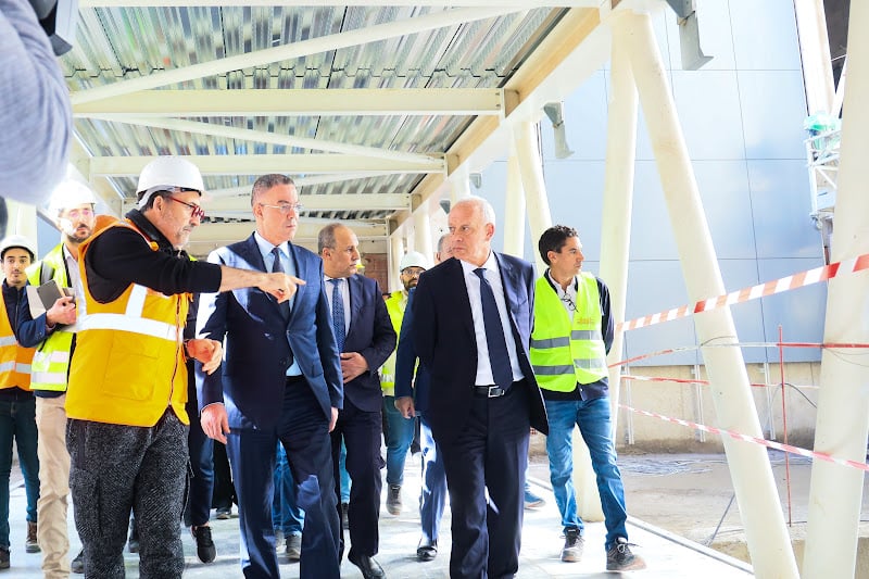 لقجع: تنظيم كأس العالم يعزز التنمية