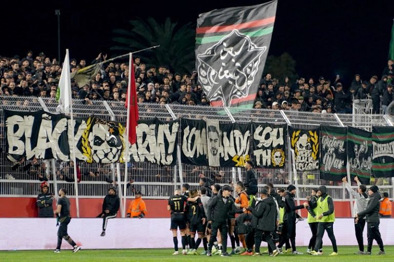 مناظرة تطالب الأندية بميثاق تشجيع