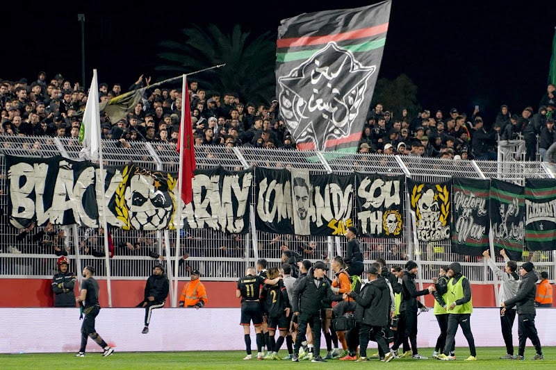 مناظرة تطالب الأندية بميثاق تشجيع مناظرة تطالب الأندية بميثاق تشجيع