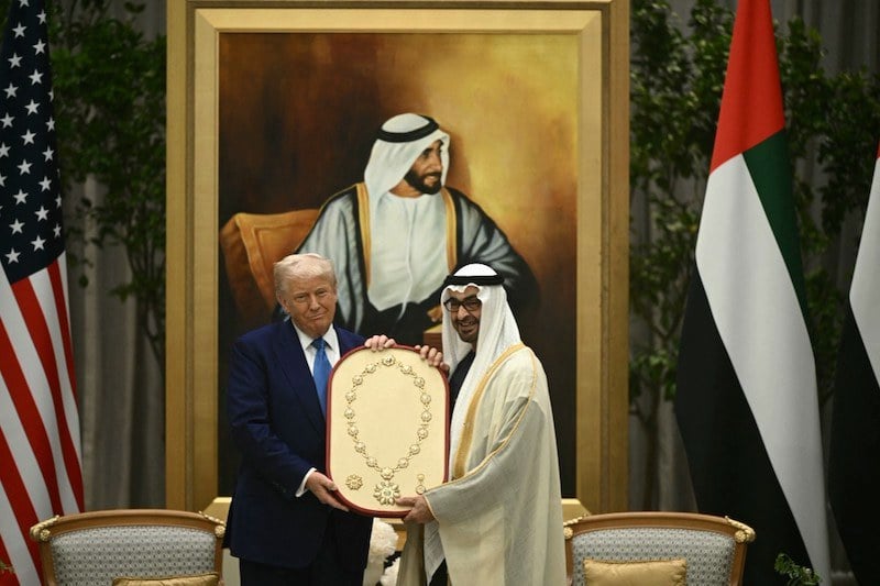 الإمارات تستثمر 1,4 تريليون دولار بأمريكا