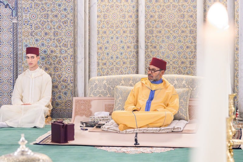 الملك ينعم على أبطال رياضيين بالحج
