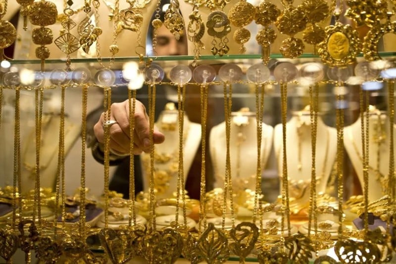 تقلب الذهب بين الأسواق الدولية والمغرب .. المهنيون يشرحون الأسباب