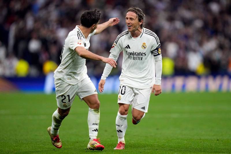 دياز يودع مودريتش بعبارات مؤثرة