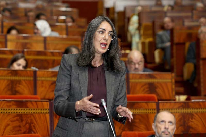 فتاح تكشف مقاضاة تجار مخالفين وترفض إلحاق الضرر بالمستهلكين