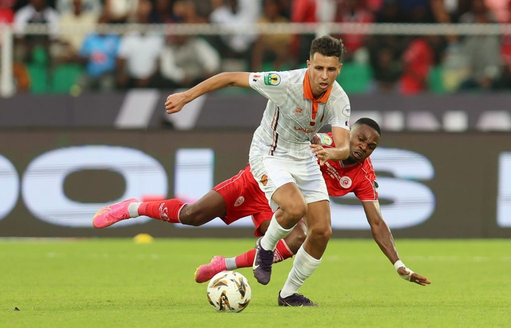 نهضة بركان يكتب التاريخ بالتتويج بكأس الكونفدرالية الإفريقية للمرة الثالثة