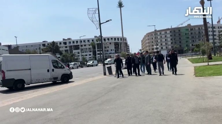 الوالي يدخل على الخط… تعليمات صارمة لتأمين كلاسيكو الوداد والجيش وضبط الأوضاع الأمنية الوالي يدخل على الخط… تعليمات صارمة لتأمين كلاسيكو الوداد والجيش وضبط الأوضاع الأمنية