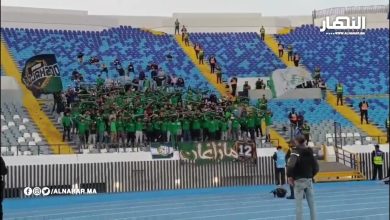 الجمهور الدكالي حاضر بقلبو وصوتو فمركب محمد الخامس