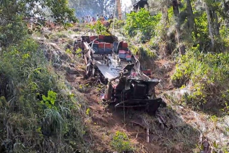 21 قتيلا في حادث سير بسريلانكا