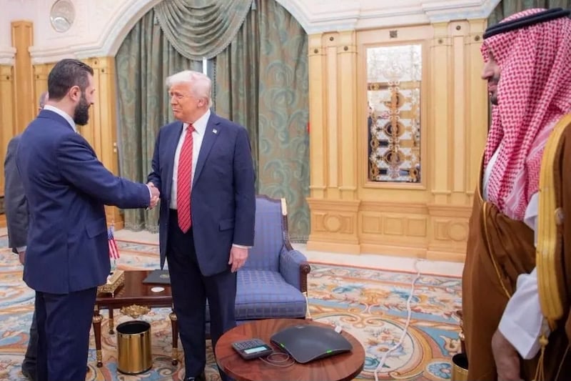 أمريكا ترفع العقوبات عن سوريا