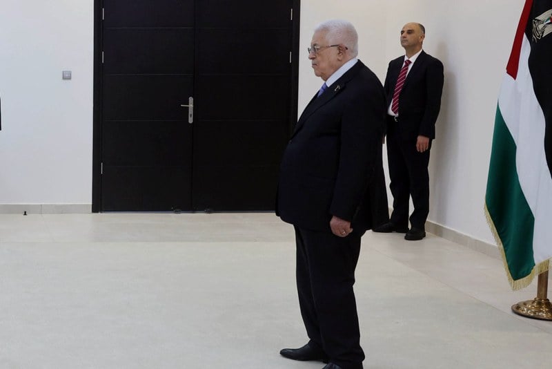 إسرائيل تمنع لقاء عباس بوزراء عرب إسرائيل تمنع لقاء عباس بوزراء عرب