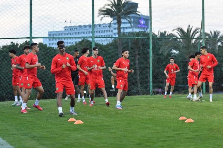 "الأشبال" يستعدون لتونس بالإسماعيلية