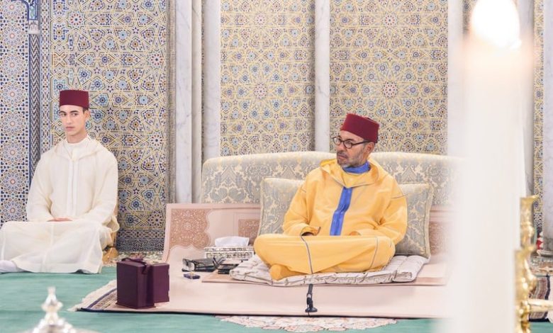 الملك ينعم على أبطال رياضيين بالحج الملك ينعم على أبطال رياضيين بالحج