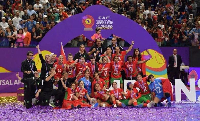 المنتخبات الوطنية تواصل التألق.. والدوري المغربي يغرد "خارج السرب" المنتخبات الوطنية تواصل التألق.. والدوري المغربي يغرد "خارج السرب"