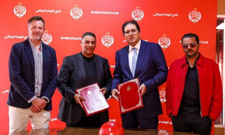 الوداد يلجأ إلى ألبسة رياضية جديدة الوداد يلجأ إلى ألبسة رياضية جديدة