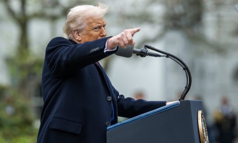 بعد مائة يوم في البيت الأبيض .. الرئيس ترامب يصطدم بجدران "الكونغرس" بعد مائة يوم في البيت الأبيض .. الرئيس ترامب يصطدم بجدران "الكونغرس"