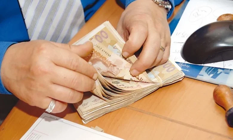 تحديات السياسة الضريبية بين توسيع الوعاء وتحفيز الاستثمار في المغرب تحديات السياسة الضريبية بين توسيع الوعاء وتحفيز الاستثمار في المغرب