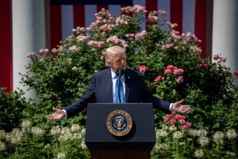 ترامب يعلن بناء "القبة الذهبية"