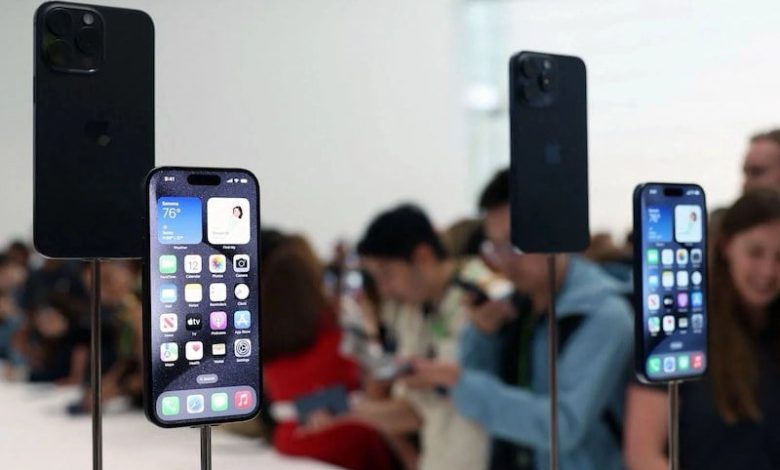 ترامب يهدد شركة آبل برسوم جمركية ترامب يهدد شركة آبل برسوم جمركية