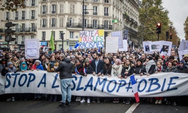 جريمة "قتل سيسيه" تنبه الفرنسيين إلى ارتفاع منسوب الكراهية ضد المسلمين جريمة "قتل سيسيه" تنبه الفرنسيين إلى ارتفاع منسوب الكراهية ضد المسلمين