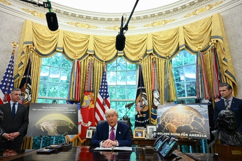 دونالد ترامب يشعل "سباق التسلح"