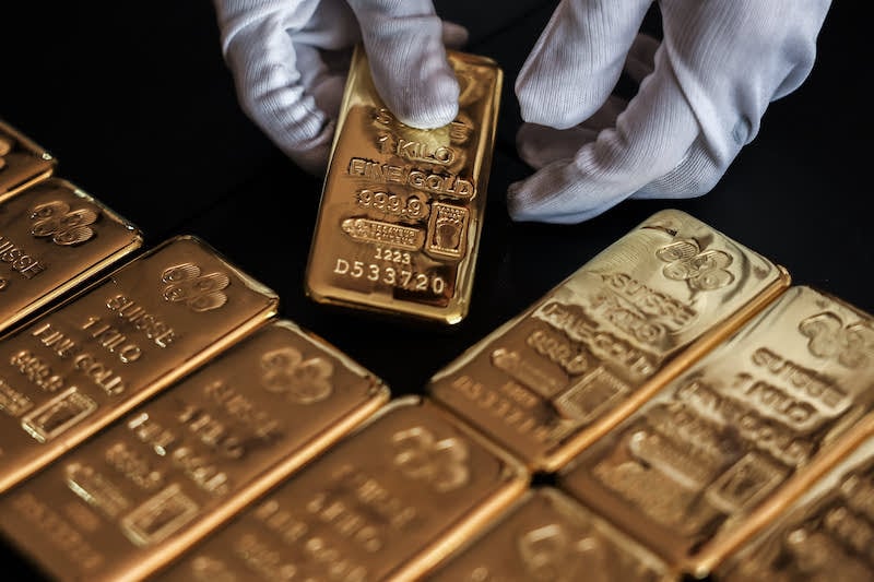 سعر الذهب يتأثر باتفاق تجاري جديد