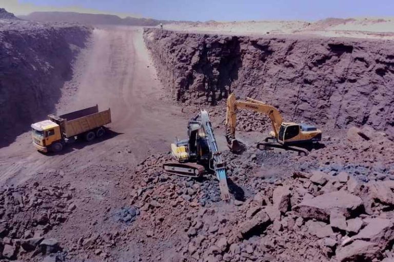 شركة تعدين بريطانية تتوسع بالمغرب