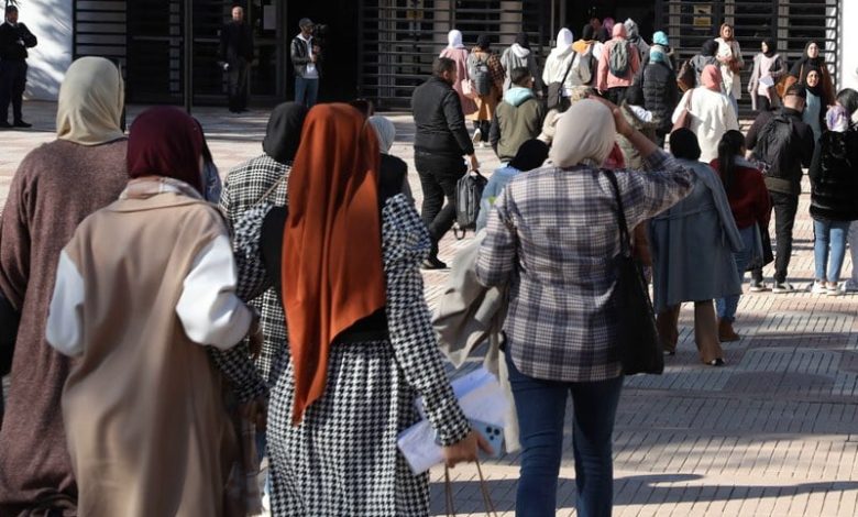 صرف المنح الجامعية قبل منتصف ماي صرف المنح الجامعية قبل منتصف ماي
