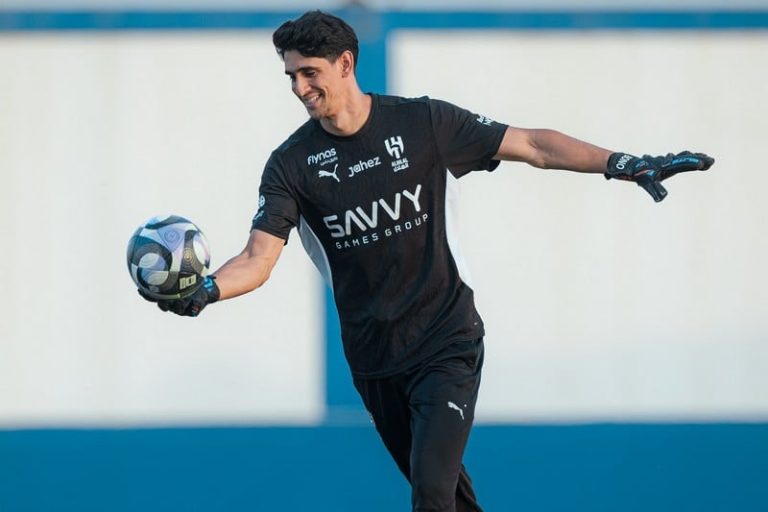 فجر: أتمنى تتويج بونو في السعودية