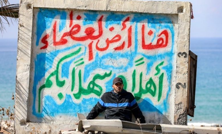 قيادي بحماس لترامب: غزة ليست للبيع قيادي بحماس لترامب: غزة ليست للبيع