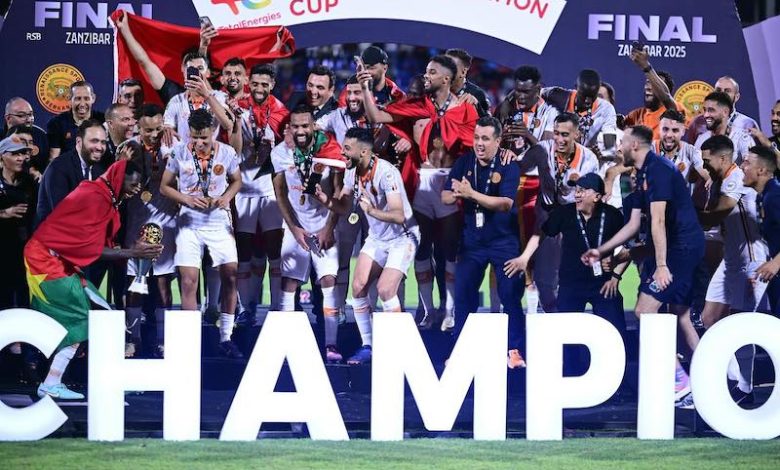 لقجع يبارك التتويج الإفريقي لبركان لقجع يبارك التتويج الإفريقي لبركان