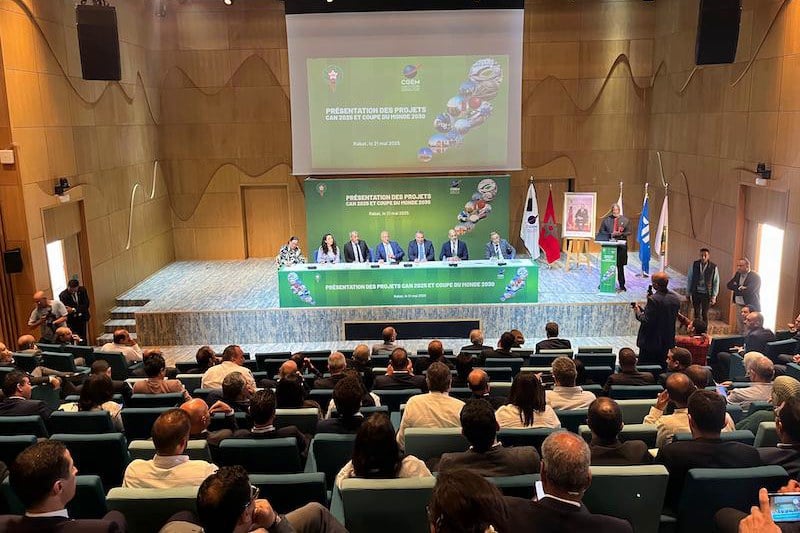 لقجع يشيد بأشغال إعادة تأهيل الملاعب .. و"الباطرونا" تلتزم بتعبئة خاصة لقجع يشيد بأشغال إعادة تأهيل الملاعب .. و"الباطرونا" تلتزم بتعبئة خاصة