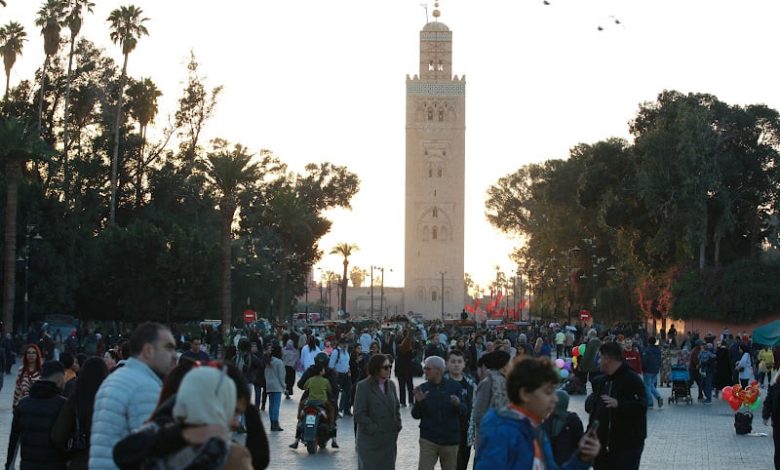 مراكش تسجل إقبالا سياحيا كبيرا .. ودعوات لتنويع الأسواق وتعزيز النقل مراكش تسجل إقبالا سياحيا كبيرا .. ودعوات لتنويع الأسواق وتعزيز النقل