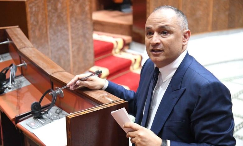 مزور يعترف بفشل محاولات تنظيم التجارة المتجولة في المدن المغربية مزور يعترف بفشل محاولات تنظيم التجارة المتجولة في المدن المغربية