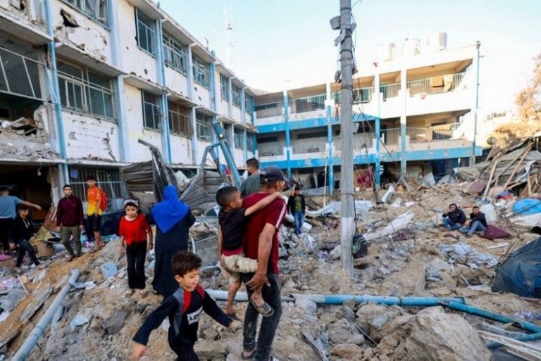مقتل 15 فلسطينيا إثر غارة إسرائيلية