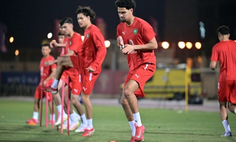 منتخب "U20" يستعد لهزم نيجيريا منتخب "U20" يستعد لهزم نيجيريا