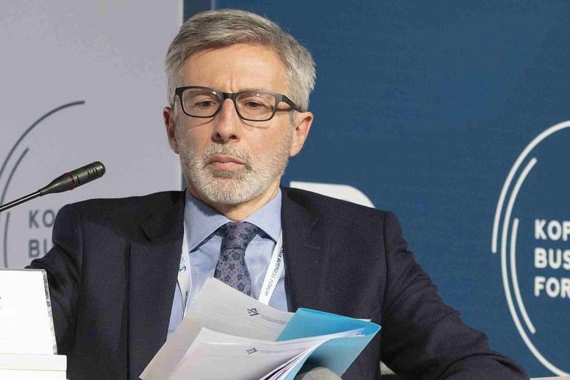 باريس تعلن عن سفير جديد في طهران