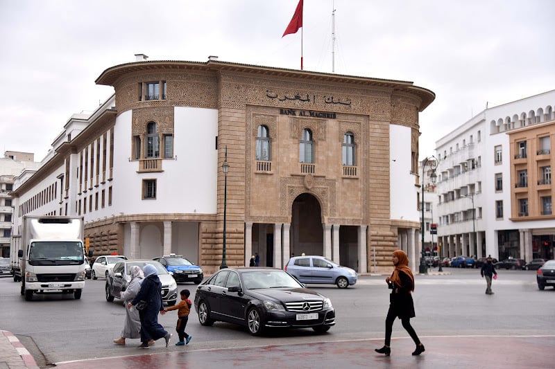 بنك المغرب يدعو إلى تموقع القطاع الخاص في صلب مبادرات التشغيل