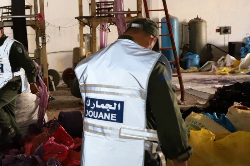 جمارك المغرب تحاصر