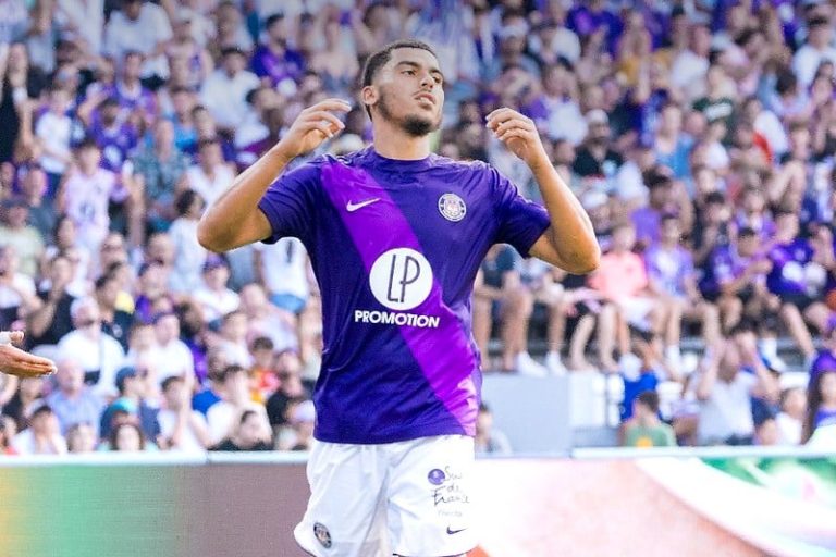 أبو خلال يريد مغادرة نادي "تولوز"