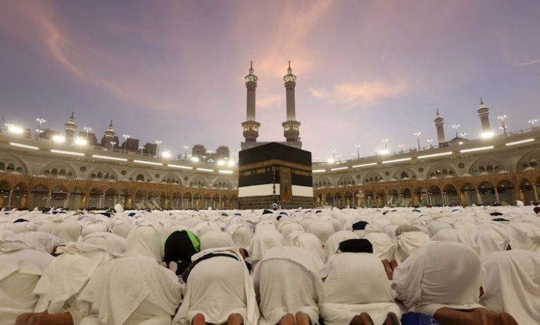 أكثر من مليون مسلم يبدأون الحج أكثر من مليون مسلم يبدأون الحج