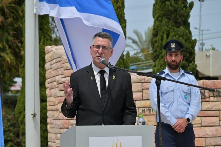 إسرائيل: نريد تطبيعا مع سوريا ولبنان